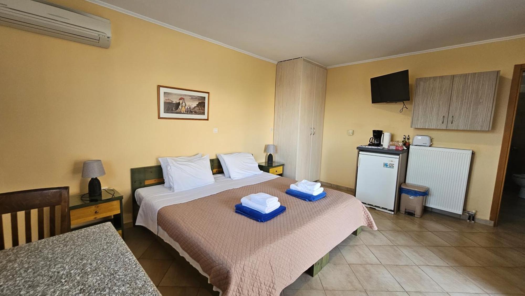 Mema'S Apartment Agia Efimia Chambre photo