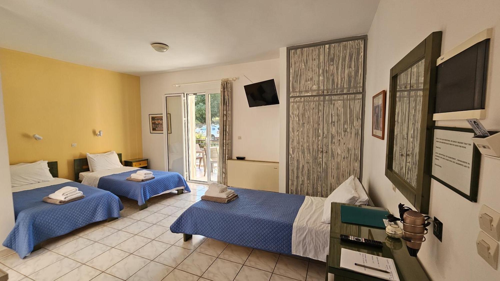 Mema'S Apartment Agia Efimia Chambre photo
